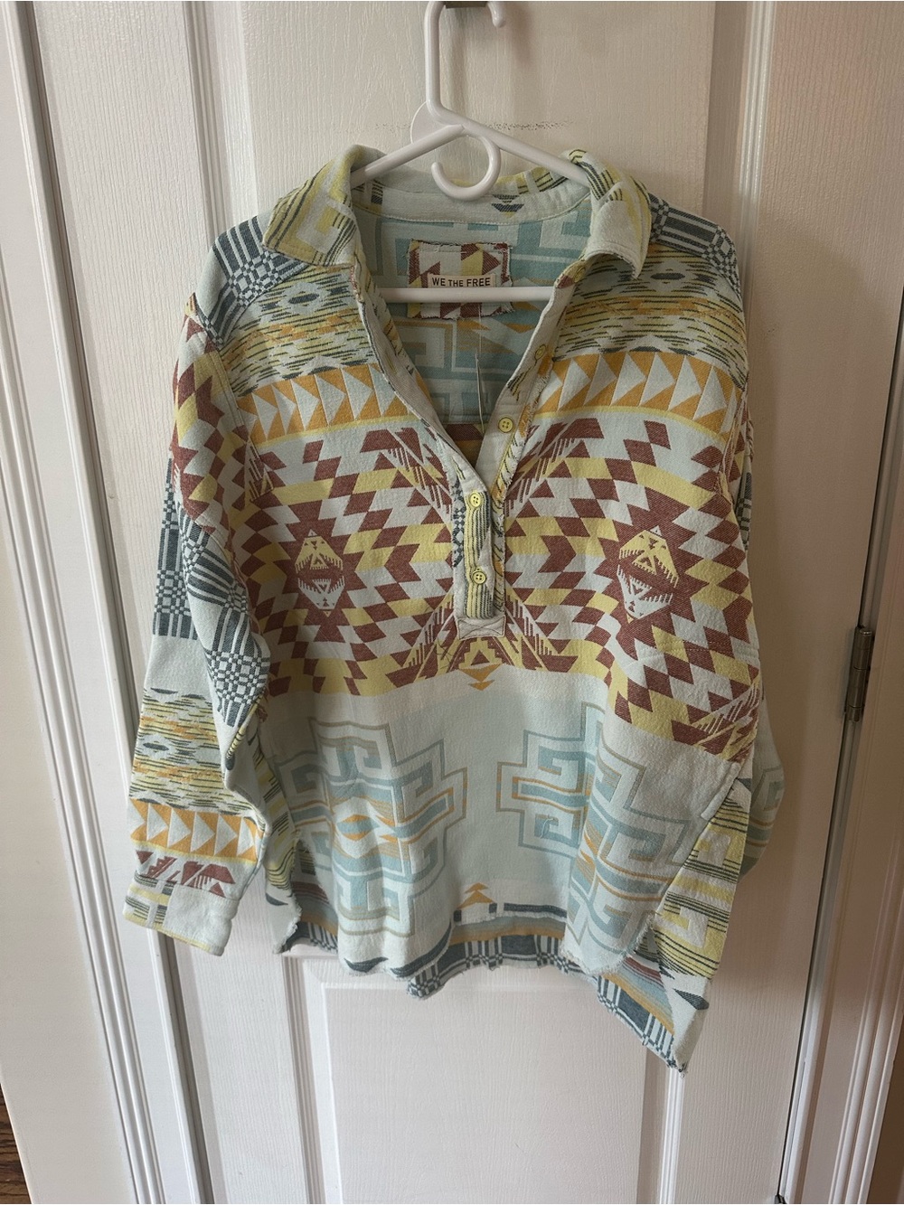 We The Free Arizona Sky Pullover in Dandelion combo - Picture 2 of 4